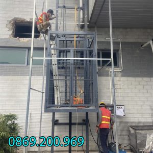 Thang nâng hàng – Giải pháp tối ưu cho hoạt động vận chuyển và nâng hạ 1 thang nang hang 2